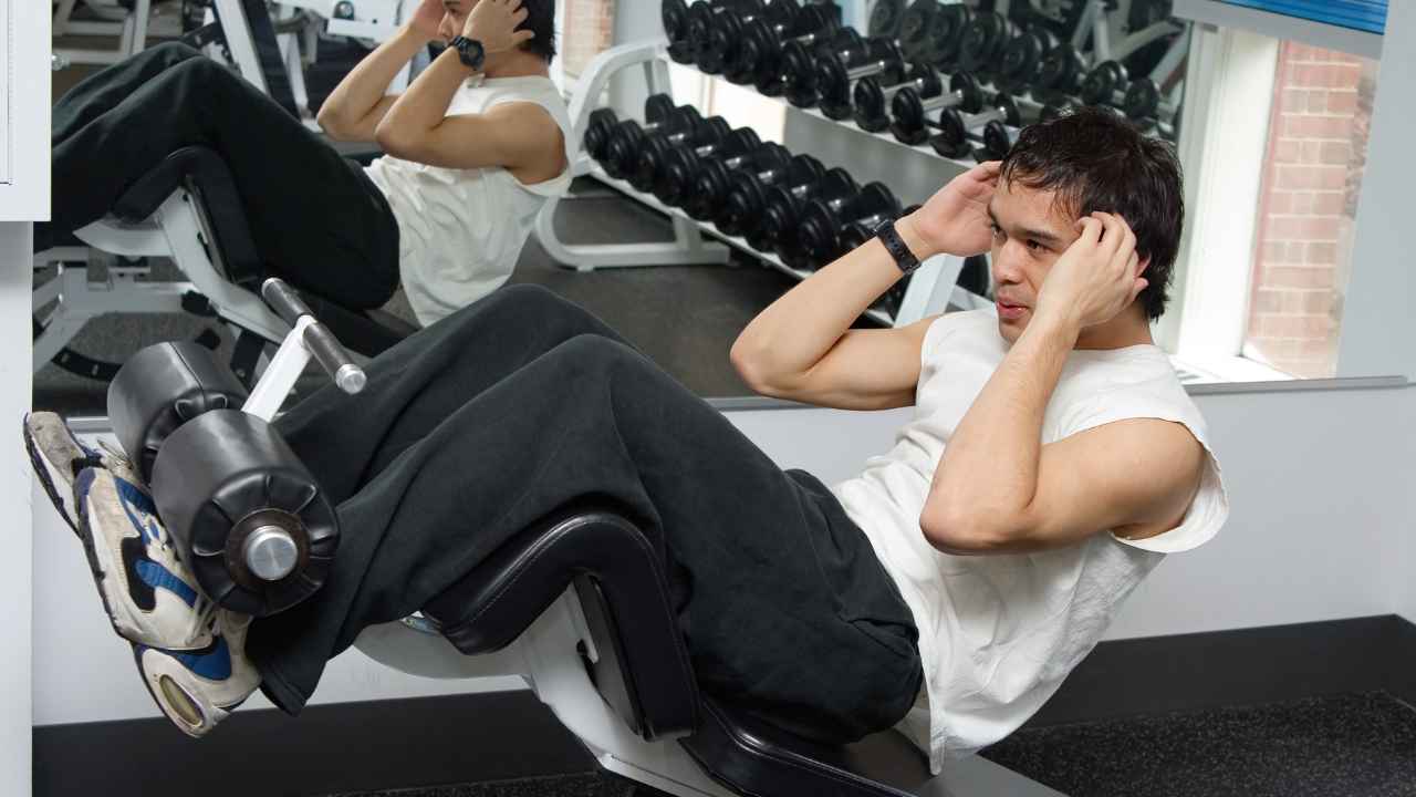 Integrating Weighted Decline Situps into Your Routine
