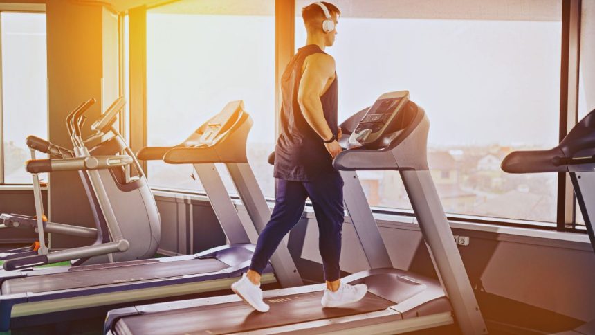 Revitalize Weight Loss: 3 Treadmill Tricks to Boost Fitness